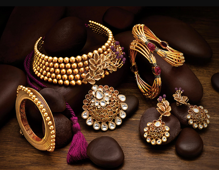 Earrings Banner